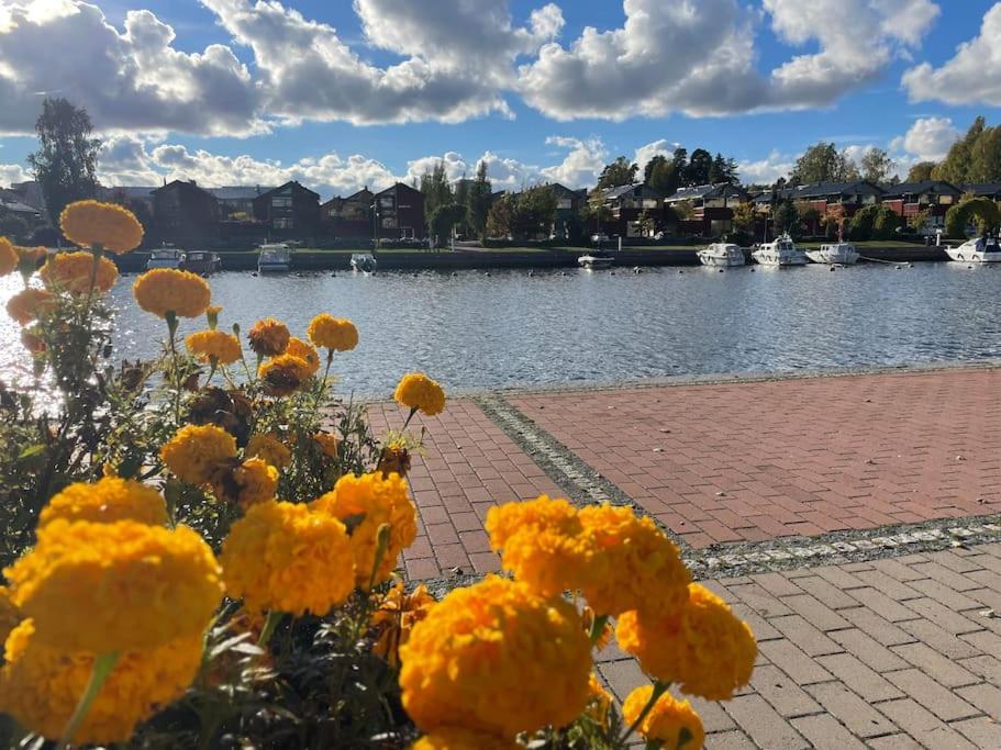 Porvoon Helmi Viehattava Asunto Joen Rannassa Exteriér fotografie